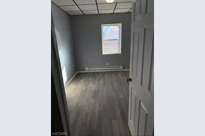 65 Victoria Ave, Newark, NJ 07104 - Photo 5