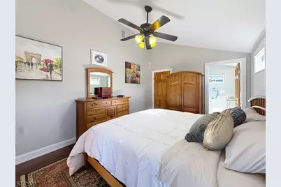 96 E Shore Trl, Sparta Township, NJ 07871 - Photo 17