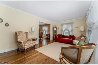 4 Orchid Pl, Clinton Township, NJ 08833 - Photo 11