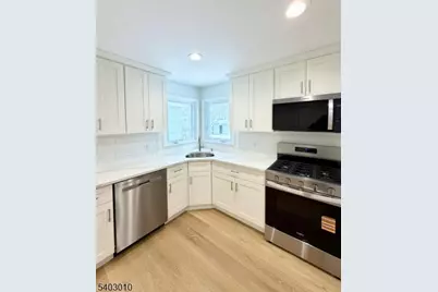 19 Pitt Rd, Springfield, NJ 07081 - Photo 3