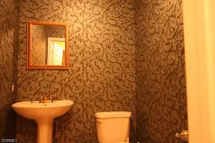 26 Meyer Ct, West Orange Township, NJ 07052 - Photo 5