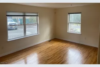 1527 Lamberts Mill Rd #1A, Westfield, NJ 07090 - Photo 3