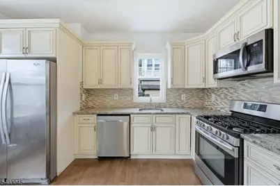 14 Vassar Ave, Newark, NJ 07112 - Photo 17