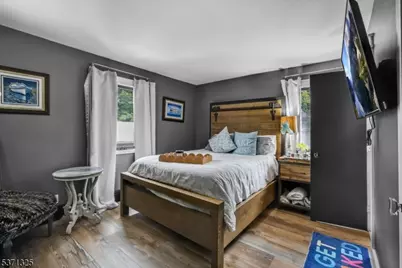 590 W Shore Trl, Sparta Township, NJ 07871 - Photo 17