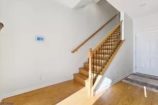 38 Bond St, North Brunswick Township, NJ 08902 - Photo 5