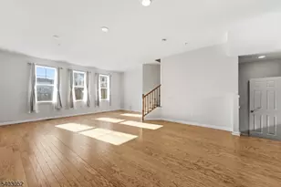 38 Bond St, North Brunswick Township, NJ 08902 - Photo 15