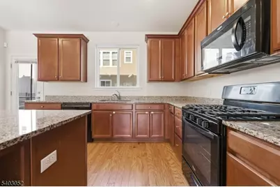 38 Bond St #38, North Brunswick Township, NJ 08902 - Photo 9