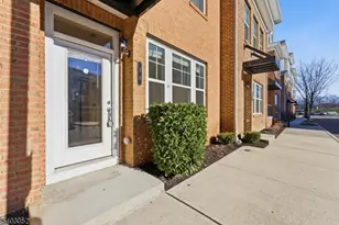 38 Bond St, North Brunswick Township, NJ 08902 - Photo 1