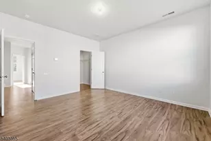 6 Bond St, North Brunswick Township, NJ 08902 - Photo 25