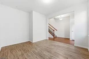 6 Bond St, North Brunswick Township, NJ 08902 - Photo 5