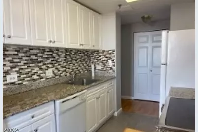 100 Old Palisade Rd1811, Fort Lee, NJ 07024 - Photo 7