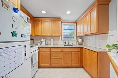 94 Trimble Ave, Clifton, NJ 07011 - Photo 15