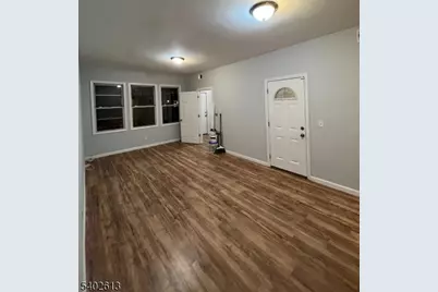 133 Mapes #2, Newark, NJ 07112 - Photo 9