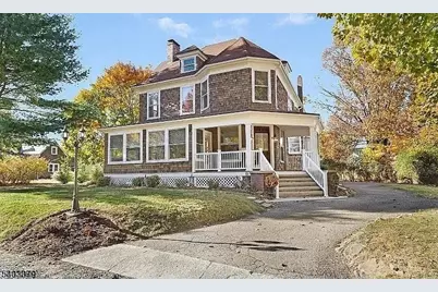 510 Center St, Hackettstown, NJ 07840 - Photo 1