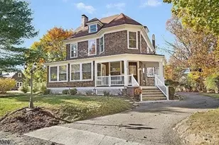 510 Center St, Hackettstown, NJ 07840 - Photo 1