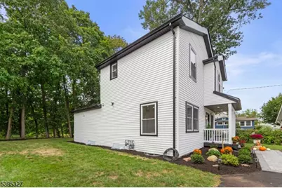 78 Maple Ln, Wayne, NJ 07470 - Photo 11