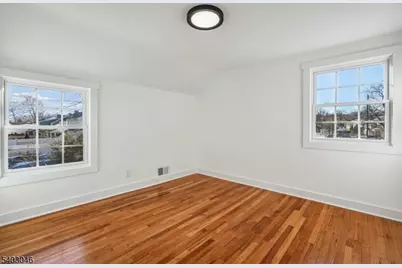 33 Springbrook Rd, Springfield Twp., NJ 07081 - Photo 27