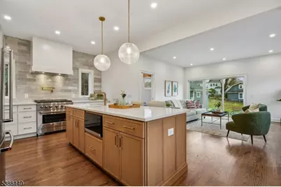 36 Oakview Ave, Maplewood, NJ 07040 - Photo 9