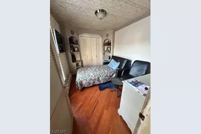223 W Broadway, Paterson, NJ 07522 - Photo 9