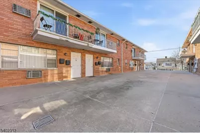 435 Teaneck Rd #11, Ridgefield, NJ 07660 - Photo 3