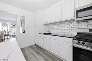 435 Teaneck Rd, Ridgefield, NJ 07660 - Photo 9