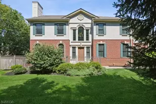 25 Green Way, New Providence, NJ 07974 - Photo 1