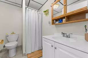 7-02 Lake St, Fair Lawn, NJ 07410 - Photo 27