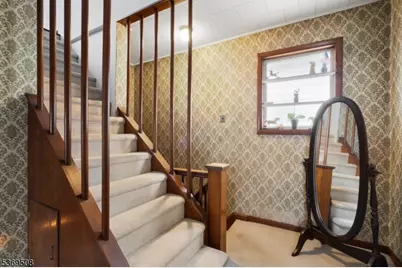 836 S Park Ave, Linden, NJ 07036 - Photo 15