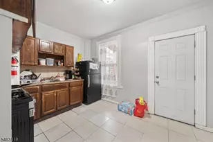 1124 Hampton Pl, Elizabeth, NJ 07201 - Photo 5