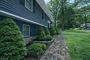 2 Robert St, Mount Olive, NJ 07836 - Photo 3