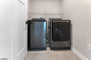 37 Esposito Ln, Roxbury Township, NJ 07850 - Photo 33