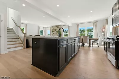 37 Esposito Ln, Roxbury Township, NJ 07850 - Photo 7