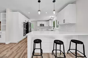 422 Hollow Rd, Montgomery Township, NJ 08558 - Photo 11