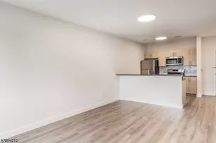 72 S Essex Ave, Orange, NJ 07050 - Photo 7