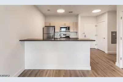 72 S Essex Ave #609, Orange, NJ 07050 - Photo 5