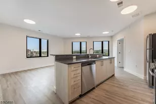 72 S Essex Ave, Orange, NJ 07050 - Photo 9