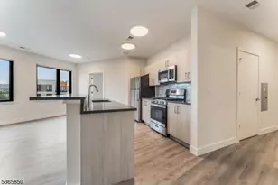 72 S Essex Ave, Orange, NJ 07050 - Photo 9