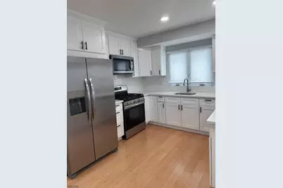 86 Orange Ave, Elmwood Park, NJ 07407 - Photo 7