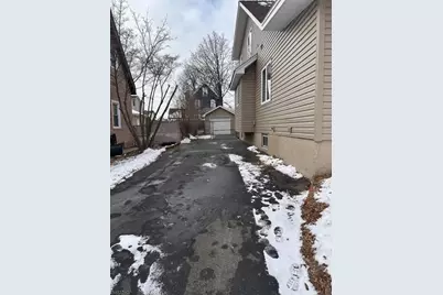 86 Orange Ave, Elmwood Park, NJ 07407 - Photo 9