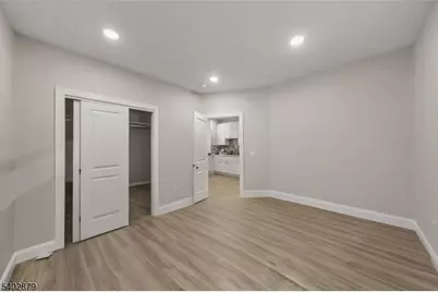 81 Wolcott Ter, Newark, NJ 07112 - Photo 15