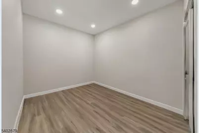 81 Wolcott Ter, Newark, NJ 07112 - Photo 13