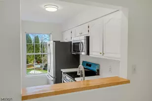 43 Rushmore Ln, Allamuchy Township, NJ 07840 - Photo 3