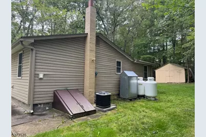 17 Eastbrook Ln, Hampton Township, NJ 07860 - Photo 21