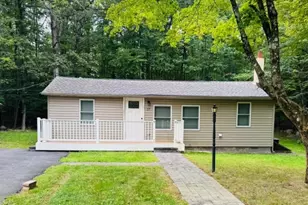 17 Eastbrook Ln, Hampton Township, NJ 07860 - Photo 1