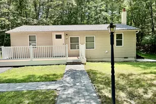 17 Eastbrook Ln, Hampton Township, NJ 07860 - Photo 3