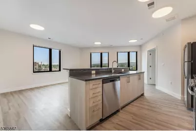 72 S Essex Ave #318, Orange, NJ 07050 - Photo 9