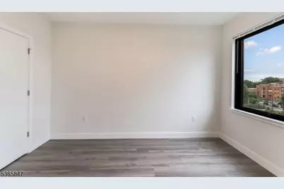 72 S Essex Ave #318, Orange, NJ 07050 - Photo 17