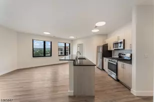 72 S Essex Ave, Orange, NJ 07050 - Photo 3