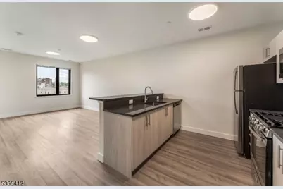 72 S Essex Ave #302, Orange, NJ 07050 - Photo 7