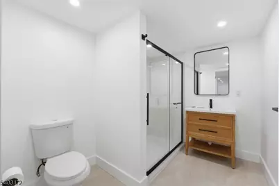 5 Colleen St, Newark, NJ 07106 - Photo 13